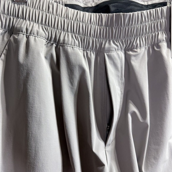 Under Armour x United Arrows Mens Nylon Tech Shorts Gray Size M NWT Rare Collab - Picture 3 of 11